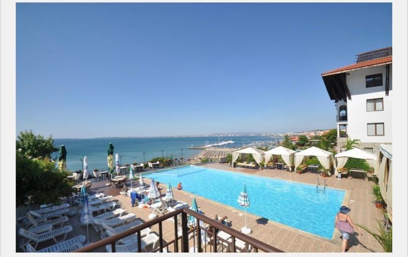Dolce Vita Sea View Apartment Свети Влас Екстериор снимка