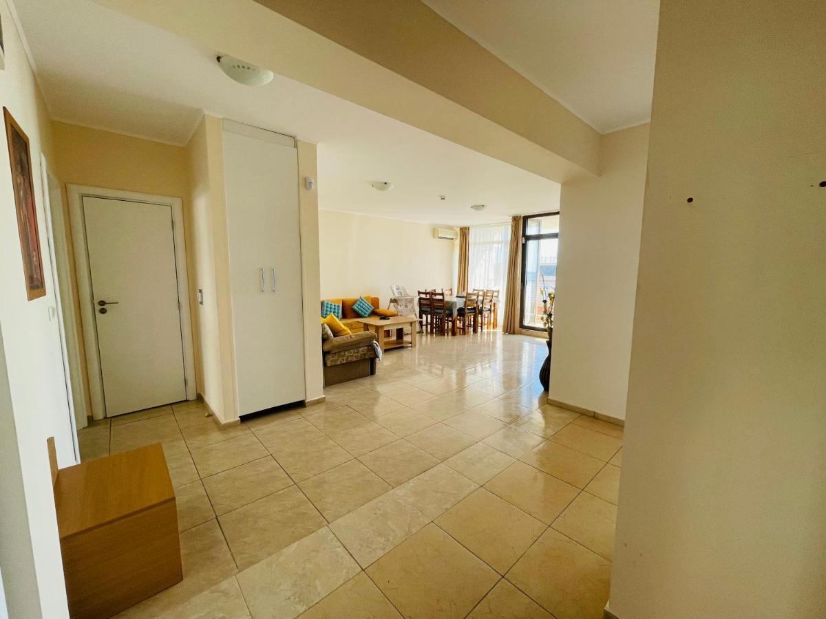 Dolce Vita Sea View Apartment Свети Влас Екстериор снимка