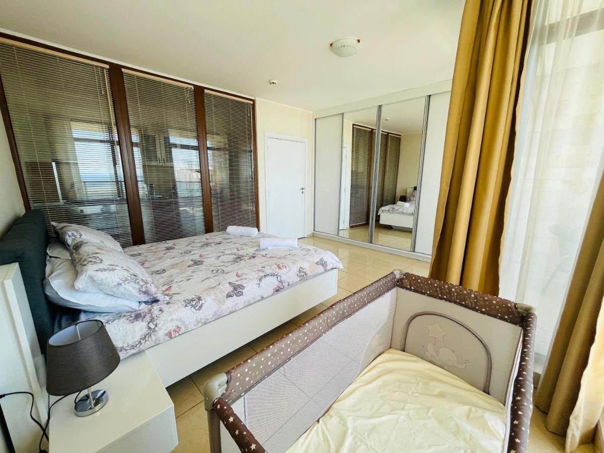 Dolce Vita Sea View Apartment Свети Влас Екстериор снимка