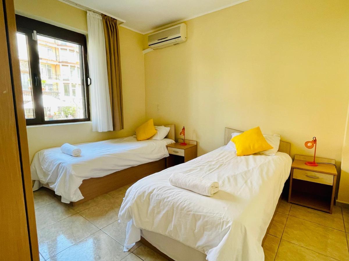 Dolce Vita Sea View Apartment Свети Влас Екстериор снимка